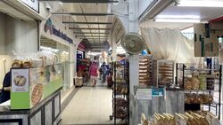 Tampines Street 21 (D18), Shop House #586609591